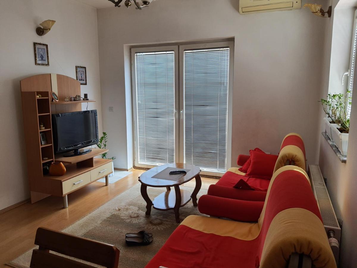 Zogu Apartments - City View Приштина Экстерьер фото