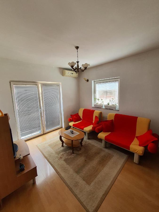 Zogu Apartments - City View Приштина Экстерьер фото